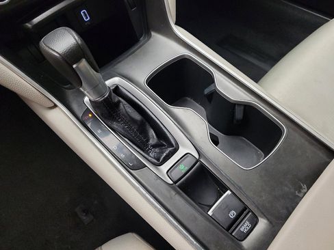 Used 2018 Honda Accord LX image 26