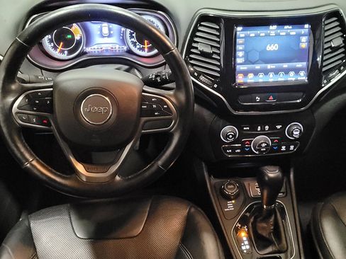 Used 2020 Jeep Cherokee Limited image 22