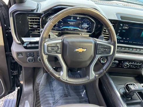 Used 2022 Chevrolet Silverado 1500 LTZ w/ LTZ Premium Package image 12