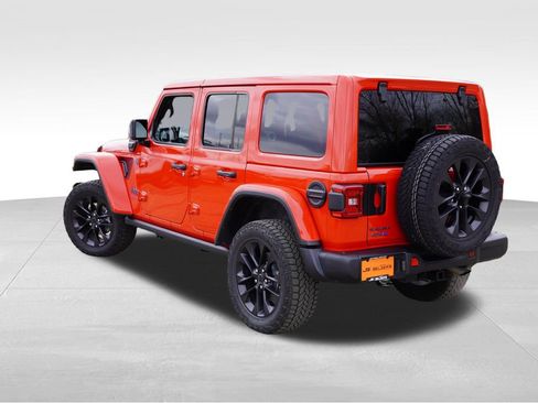 Certified 2025 Jeep Wrangler Unlimited Sahara image 7