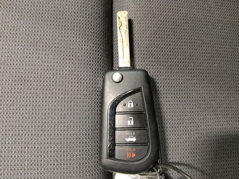 Used 2024 Toyota Corolla LE FWD image 32