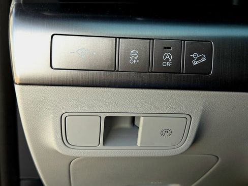 New 2026 Hyundai Kona SE image 15