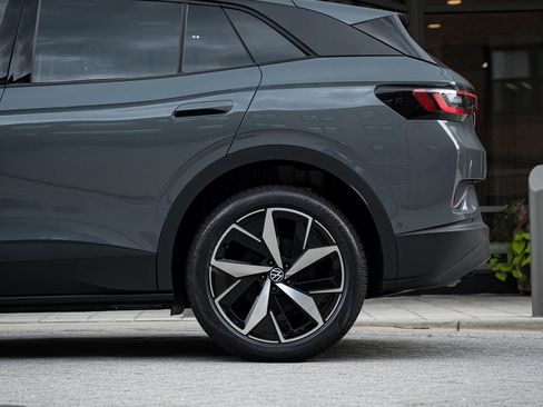 New 2025 Volkswagen ID.4 Pro S image 4