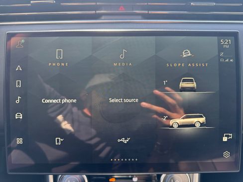 Used 2023 Land Rover Range Rover Long Wheelbase SE AWD/4WD image 23