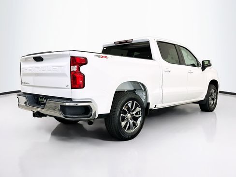 Used 2023 Chevrolet Silverado 1500 LT AWD/4WD image 9