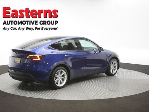 Used 2021 Tesla Model Y Long Range AWD/4WD image 37