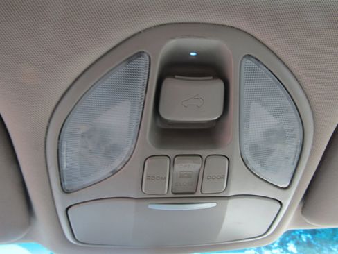 Used 2014 Hyundai Santa Fe Sport w/ Technology Package 04 AWD/4WD image 37