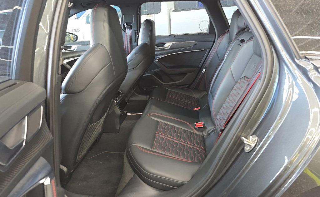 Used 2022 Audi RS 6 w/ Executive Package AWD/4WD image 12