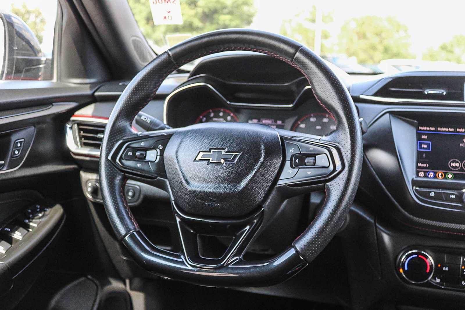 Used 2021 Chevrolet TrailBlazer RS FWD image 15