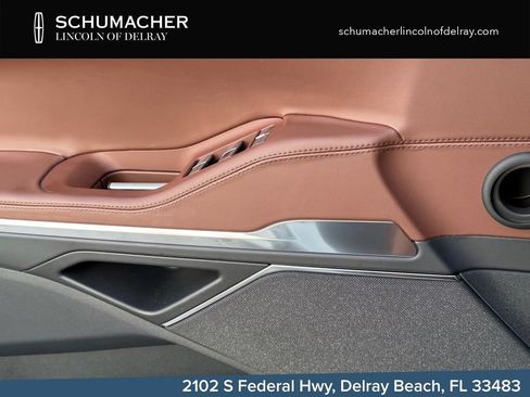 New 2026 Lincoln Navigator Reserve AWD/4WD image 22