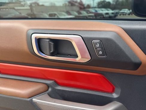 Used 2022 Ford Bronco Outer Banks image 25
