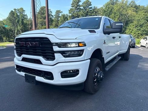 Used 2026 RAM 3500 Big Horn AWD/4WD image 1