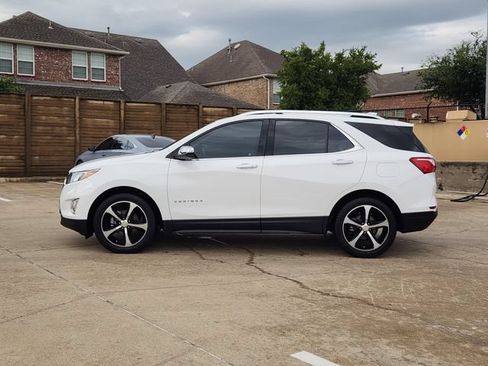 Used 2021 Chevrolet Equinox Premier FWD image 12