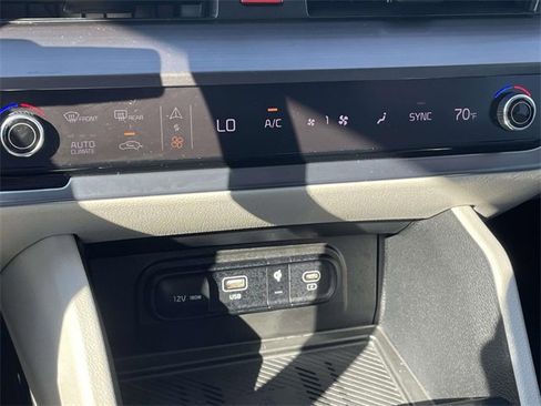Used 2023 Kia Sportage EX image 36