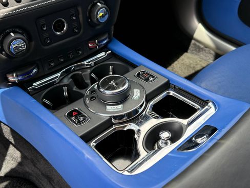 Used 2019 Rolls-Royce Wraith RWD image 44