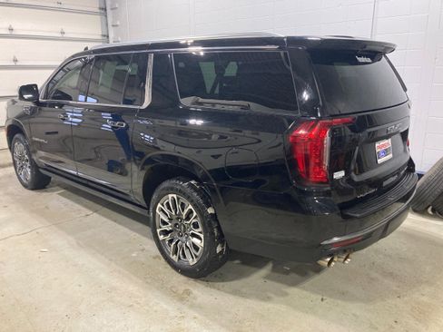 Used 2023 GMC Yukon XL Denali Ultimate image 18