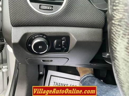 Used 2013 Chevrolet Cruze LTZ image 12