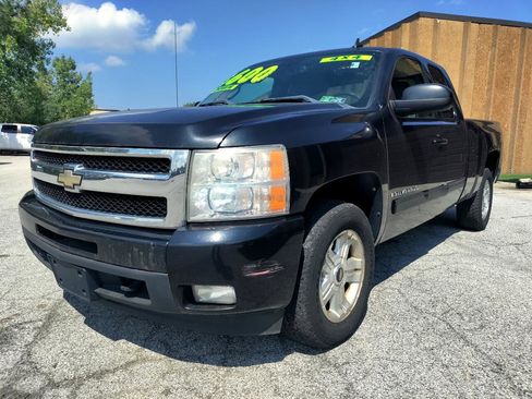 Used 2009 Chevrolet Silverado 1500 LTZ w/ Safety Package image 3
