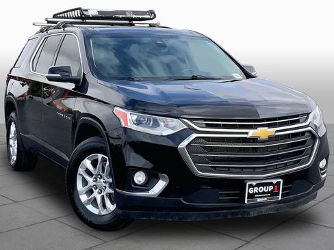 Used 2021 Chevrolet Traverse LT FWD image 3