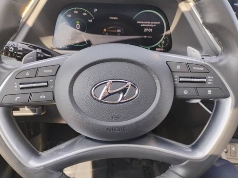 Used 2023 Hyundai Sonata Limited w/ Cargo Package FWD image 13