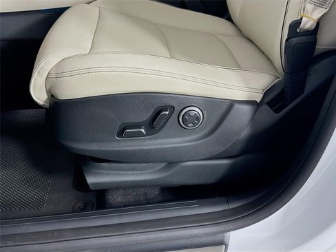 New 2026 Genesis GV70 2.5T Advanced AWD/4WD image 22