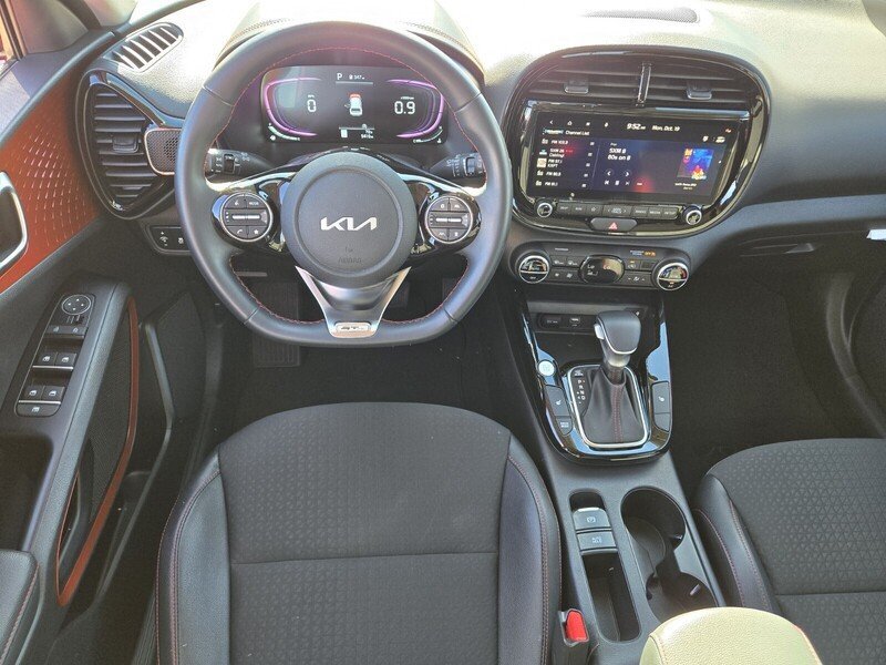 Certified 2025 Kia Soul GT-Line w/ GT-Line Technology Package FWD image 13
