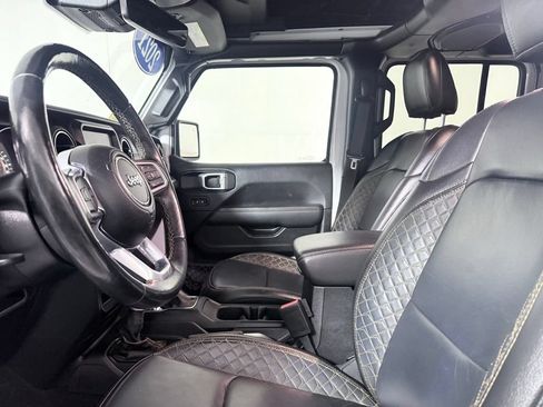 Used 2021 Jeep Wrangler Unlimited Sahara AWD/4WD image 17