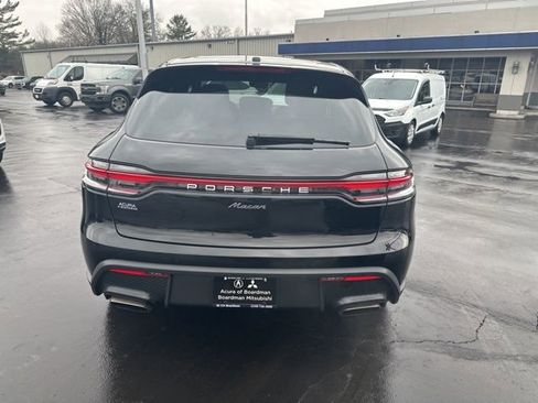 Used 2022 Porsche Macan Base image 4