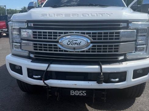 Used 2019 Ford F250 Platinum w/ Platinum Ultimate Package AWD/4WD image 25