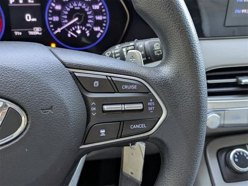 Used 2022 Hyundai Palisade SE image 32