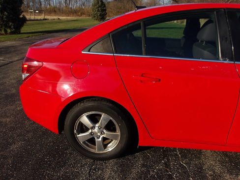 Used 2014 Chevrolet Cruze LT image 30