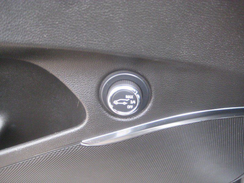 Used 2024 Buick Enclave Essence w/ Sport Touring Edition FWD image 16