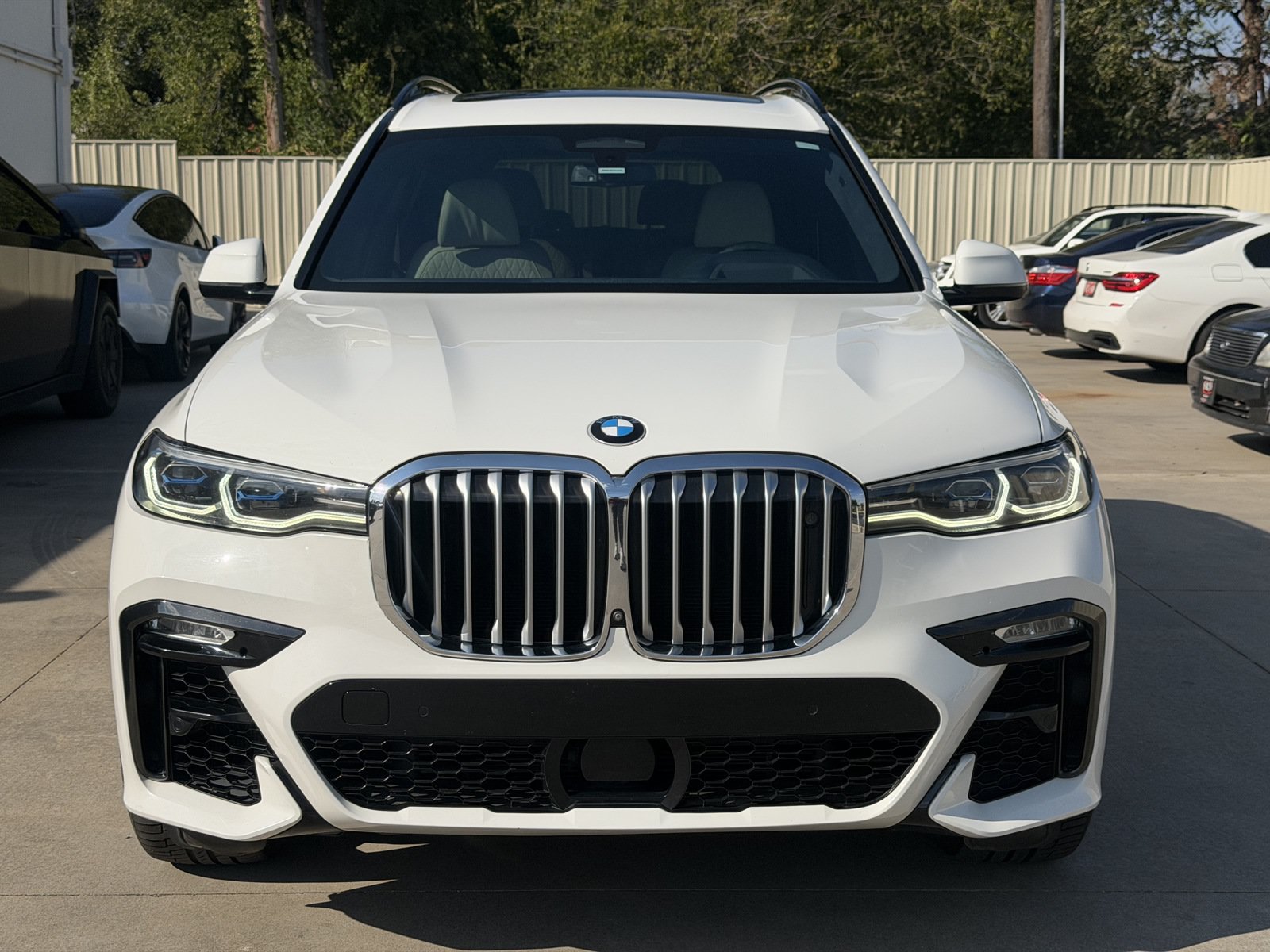 Used 2019 BMW X7 xDrive50i w/ Dynamic Handling Package AWD/4WD image 2