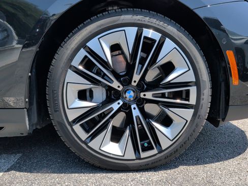 Used 2026 BMW i5 eDrive40 RWD image 15