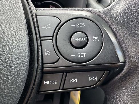 Used 2024 Toyota RAV4 LE AWD/4WD image 22