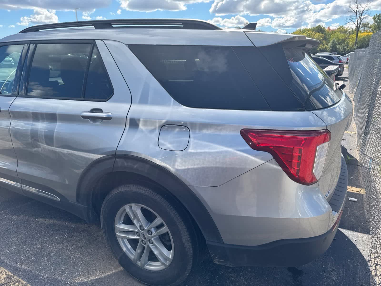 Used 2021 Ford Explorer XLT AWD/4WD image 21