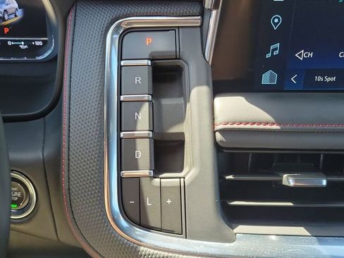 Used 2023 Chevrolet Tahoe RST w/ Luxury Package RWD image 23