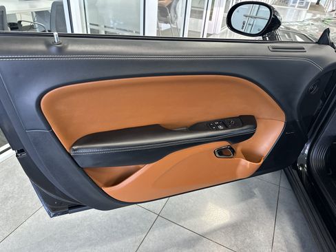 Used 2020 Dodge Challenger SRT Hellcat image 11