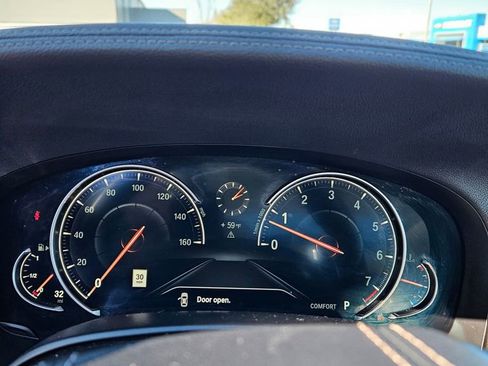 Used 2018 BMW 750i w/ Interior Design Package image 17