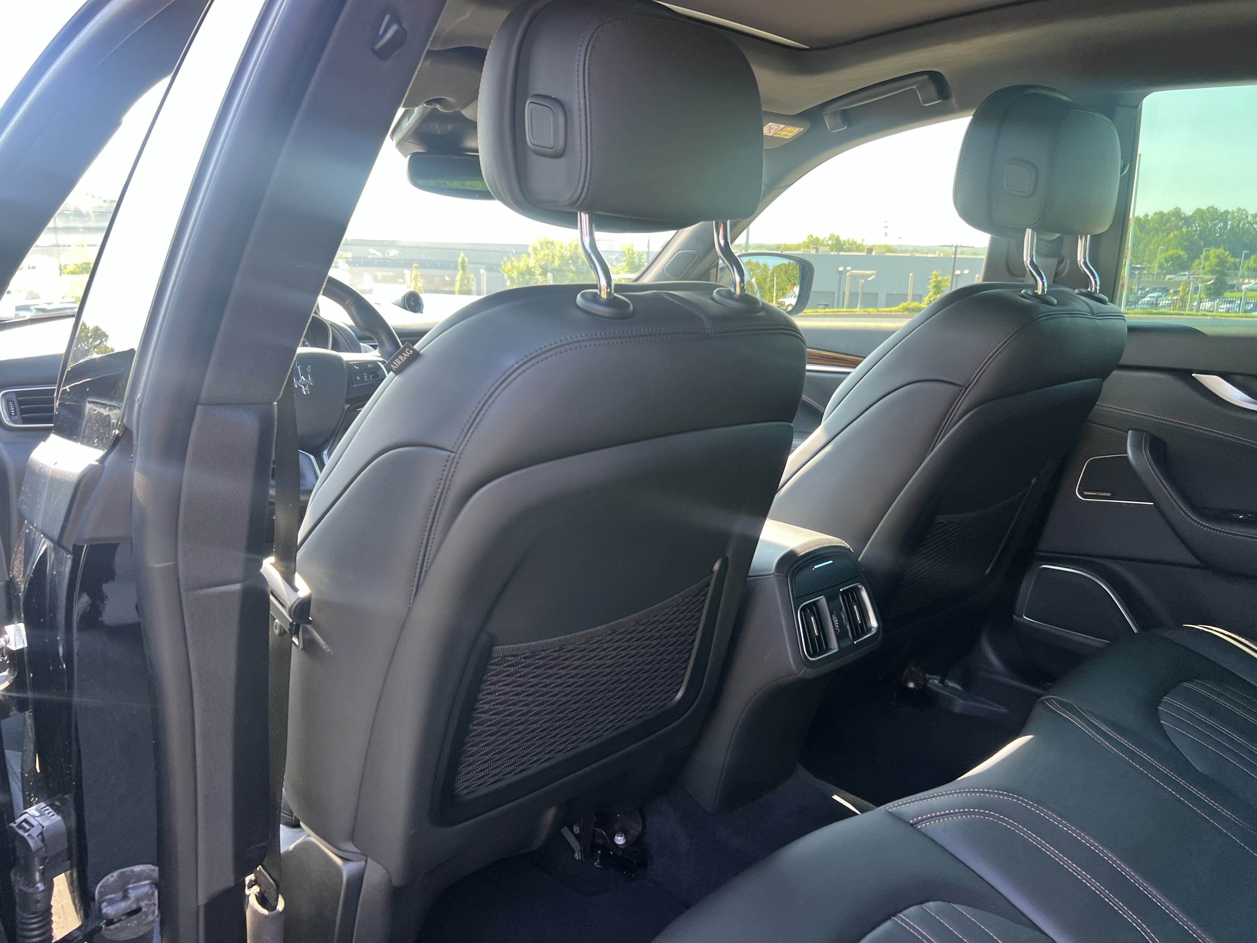 Used 2017 Maserati Levante S AWD/4WD image 33