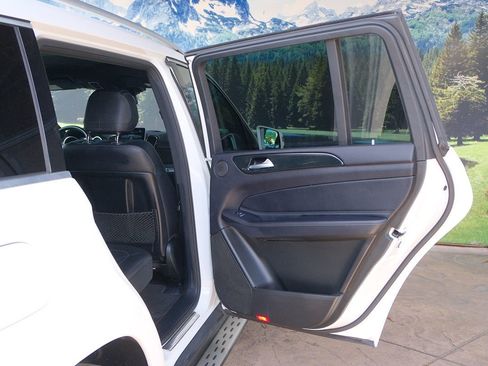 Used 2017 Mercedes-Benz GLS 450 4MATIC w/ Premium Package image 32