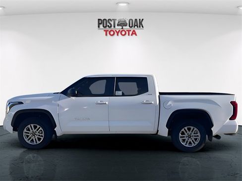 New 2025 Toyota Tundra SR5 image 9