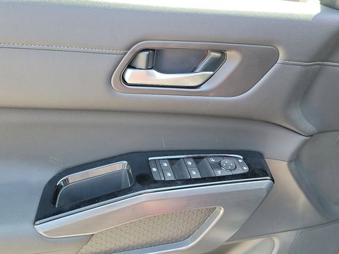 New 2025 Nissan Pathfinder SL w/ Cargo Package image 9