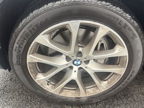Used 2024 BMW X5 xDrive40i w/ Premium Package AWD/4WD image 12