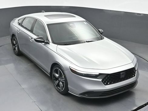 Certified 2024 Honda Accord Sport image 35