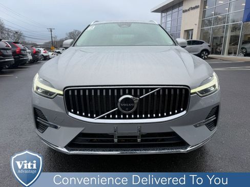 Certified 2023 Volvo XC60 B5 Plus w/ Climate Package image 3