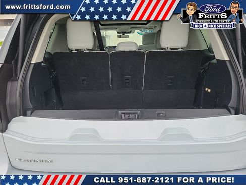 Certified 2025 Ford Expedition Platinum w/ Driver's Package AWD/4WD image 17