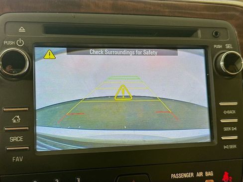 Used 2017 Buick Enclave Leather image 14