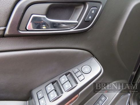 Used 2018 GMC Yukon SLT w/ Premium Edition image 13