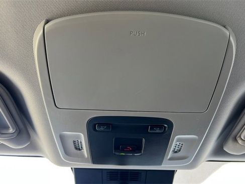 Used 2025 Toyota Camry LE image 39